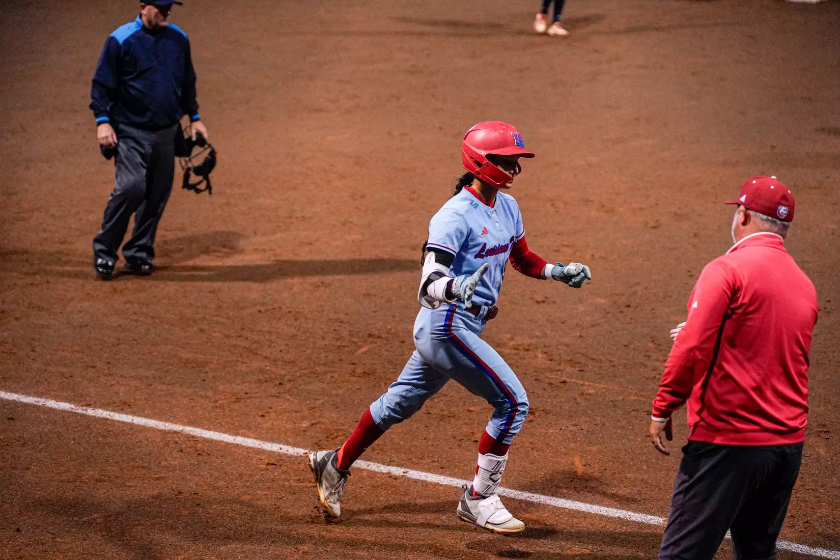 Bulldogs blank Flames 10-0 on Saturday to secure series victory.