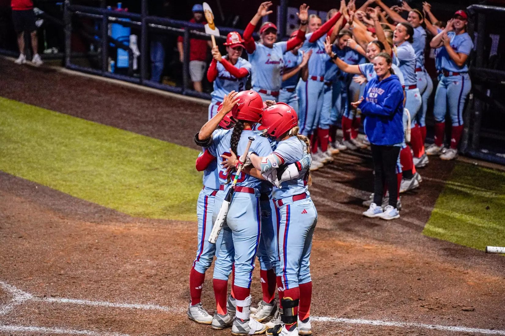 Bulldogs blank Flames 10-0 on Saturday to secure series victory.
