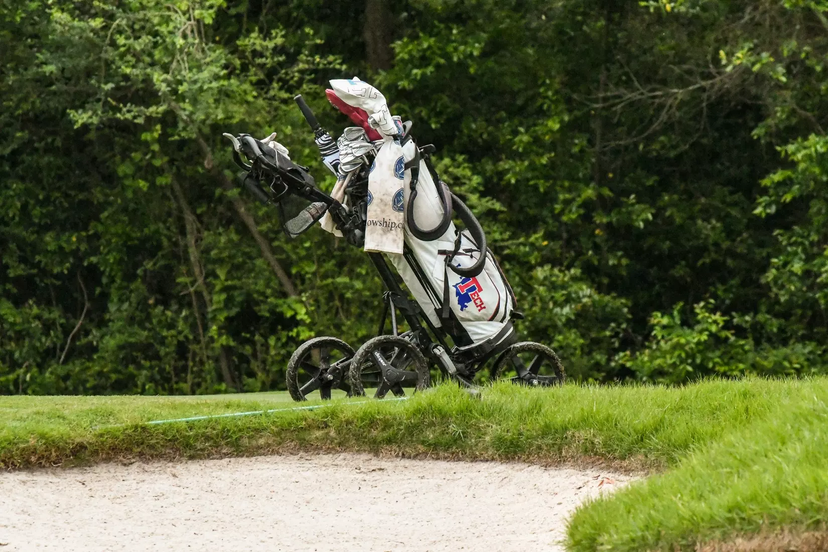 Bulldogs shoot eight over in round one of the 2026 Conference USA Men's Golf Championship on Monday at the Texarkana Country Club