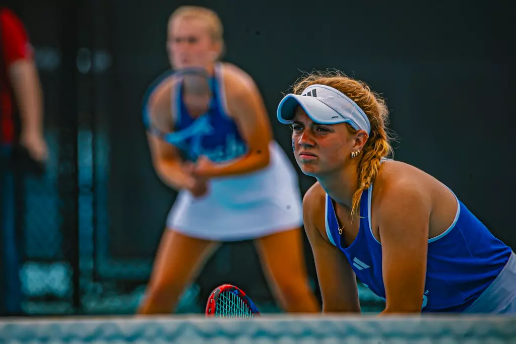 Bulldogs cap off undefeated home season, defeat Texans 4-2 on Friday at the LA Tech Tennis Complex
