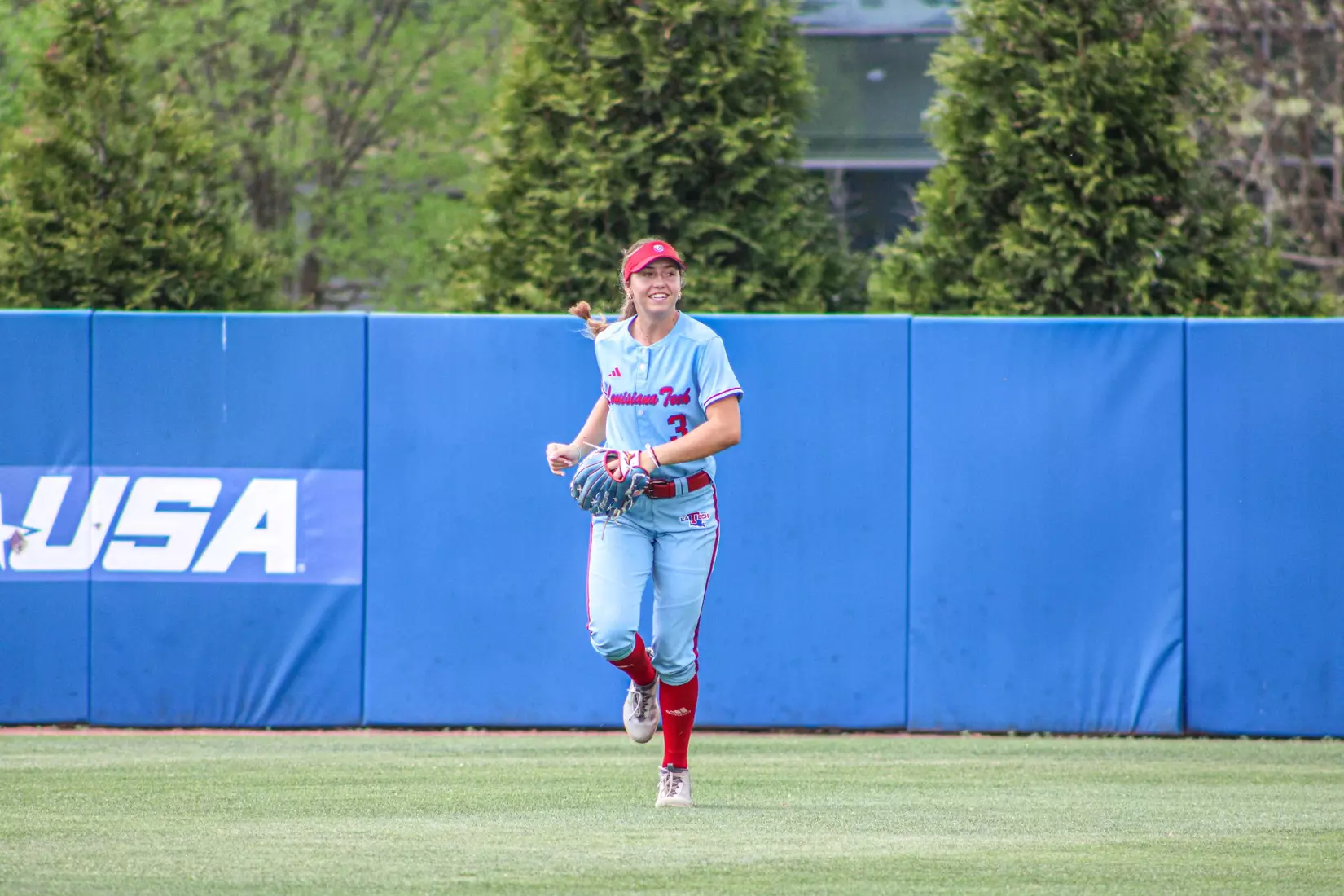Bulldogs fall in series finale.