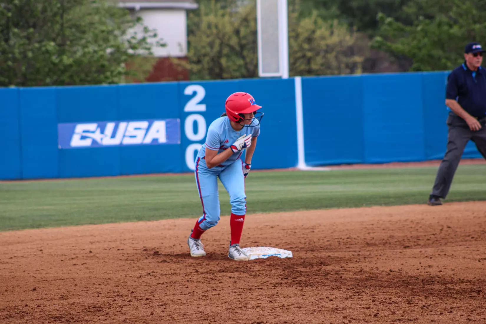 Bulldogs fall in series finale.