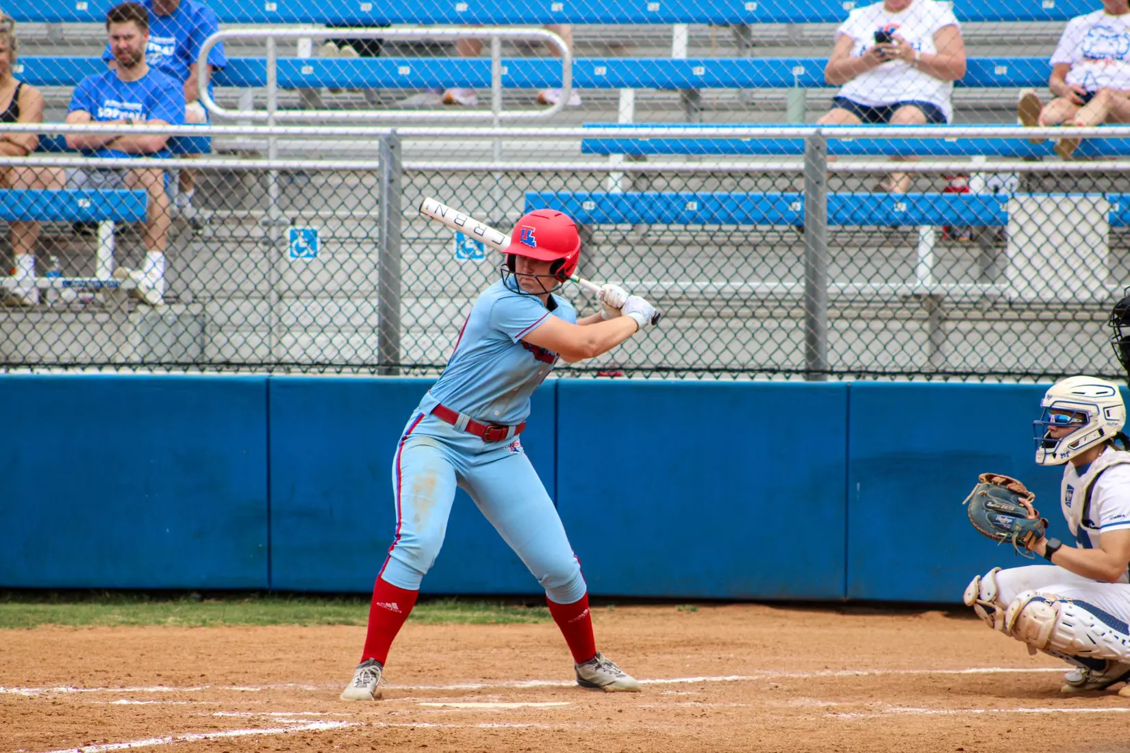 Bulldogs fall in series finale.