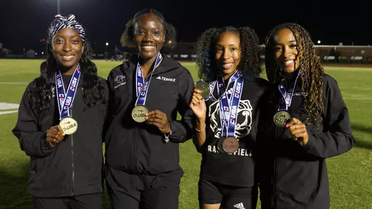 4x400m Gold