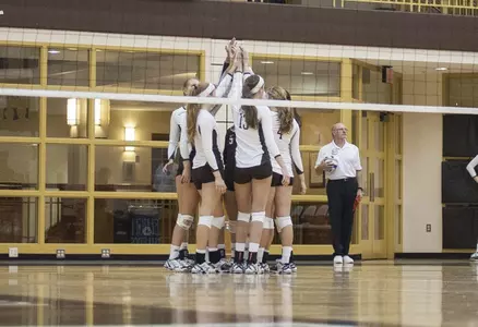 VB Team Huddle