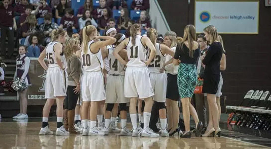 WBB Team Huddle