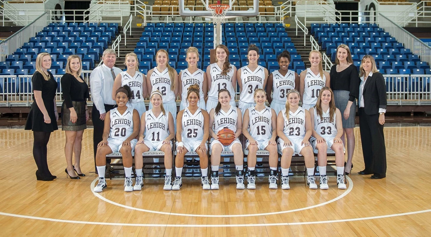 2015-16 WBB Team Picture