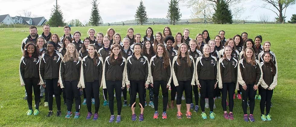 2016 Women's Track Team Photo