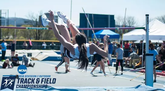 Courtney Avery_ncaa-rd1