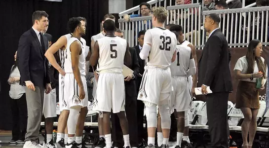 Men's Basketball Team