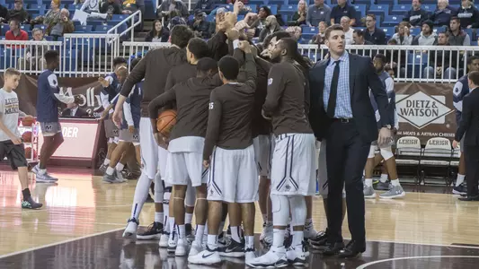 Men's Basketball Team