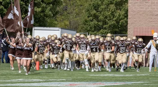 FB Team Running Out 127