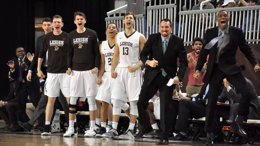 Men's Basketball Team