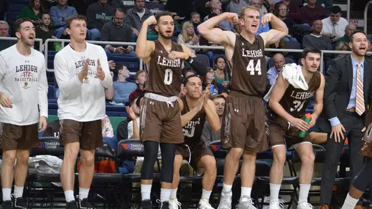 Men's Basketball at Siena