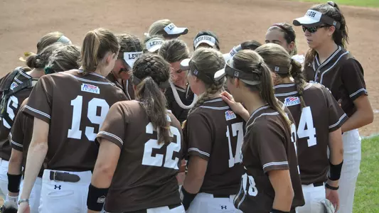 Softball Huddle 270