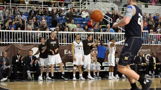 Men's Basketball Celebration Team