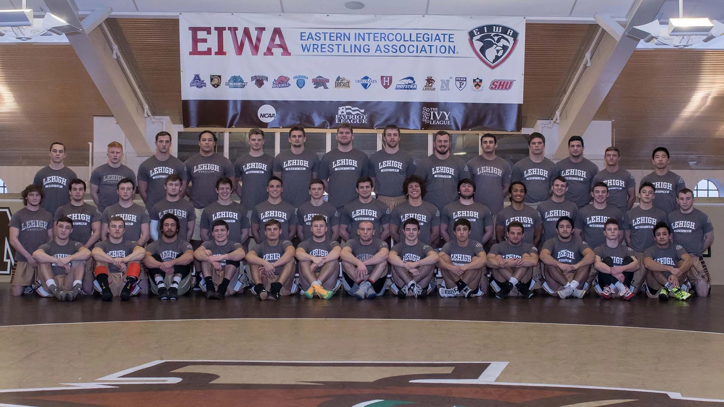 2017-18 Wrestling 9618