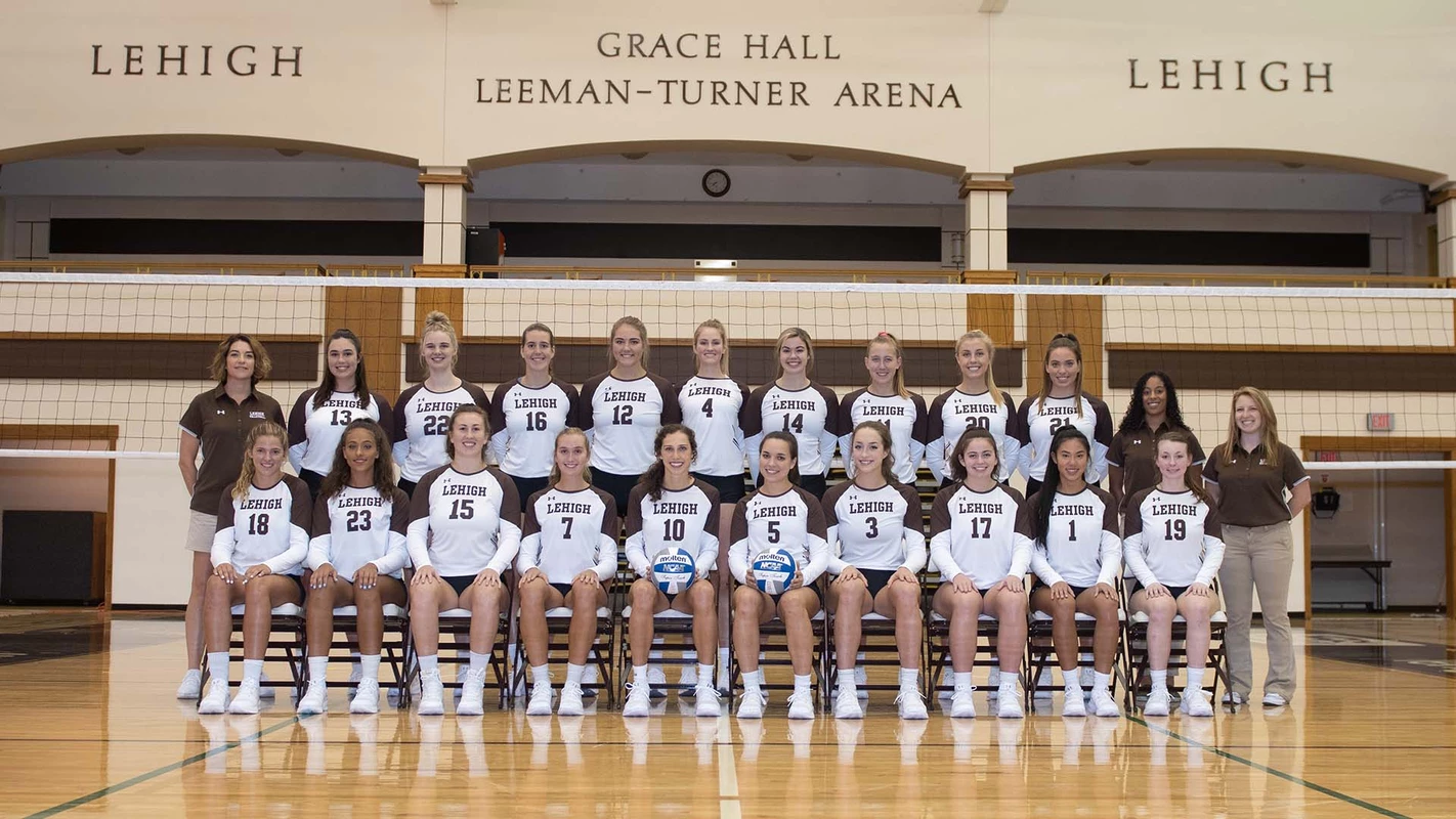 2018 Volleyball Team Photo