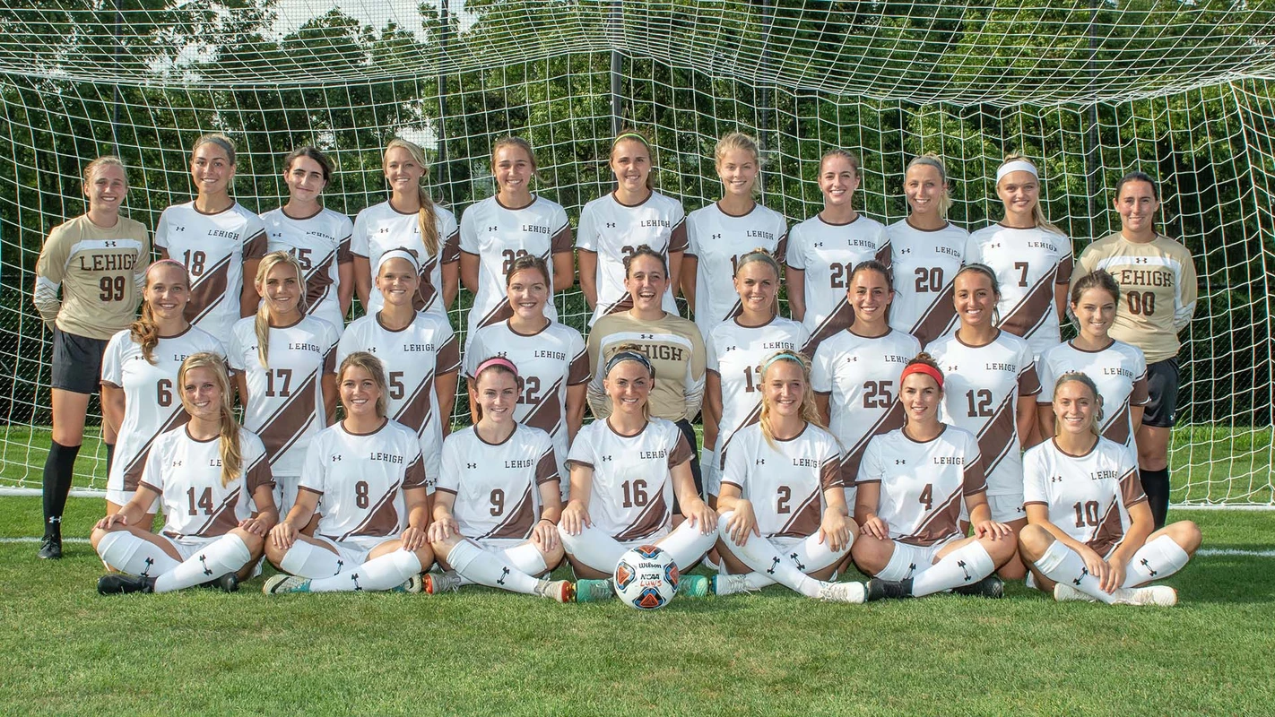 2018 Women's Soccer Team Photo