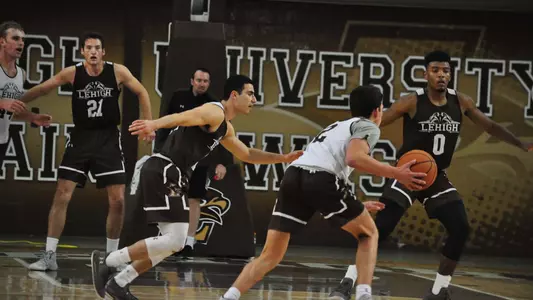 Men's Basketball Team