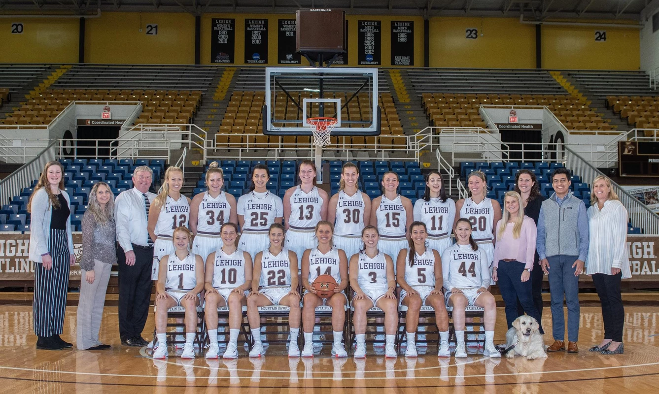 Women's Basketball Team Photo