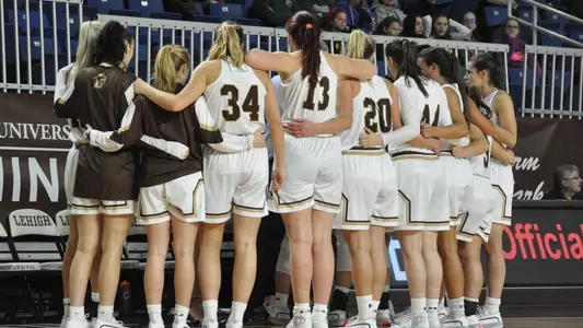 Women's Basketball Huddle