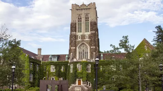 Alumni Memorial Building Cropped