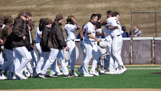 Baseball vs. Bucknell Walk Off