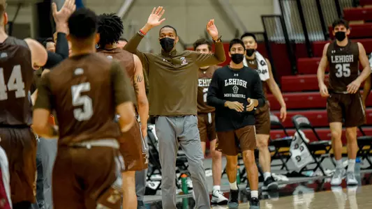 Men's Basketball Team