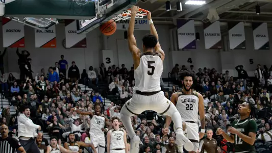 Evan Taylor Dunk at Loyola (Md.) 1-16-23