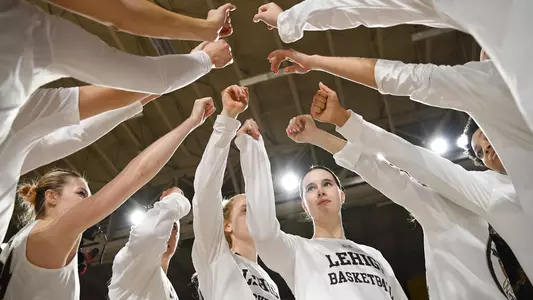 Women's Basketball huddle