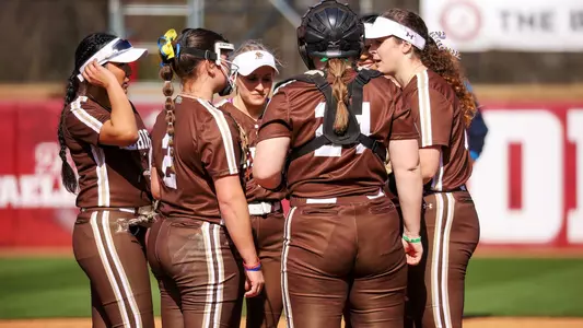 Infield Huddle GS 23