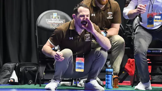 Evan Henderson Coaching at NCAAs