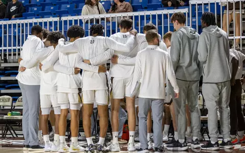 MBB Huddle vs Valley Forge