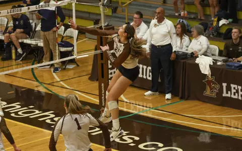 Natalie Luscomb vs Navy