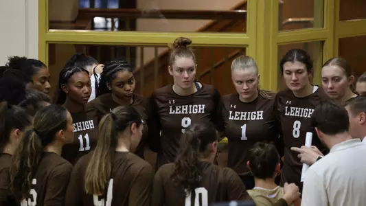 VB Huddle v Holy Cross