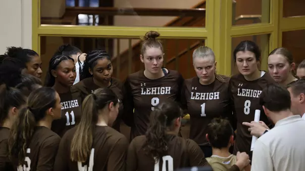 VB Huddle v Holy Cross