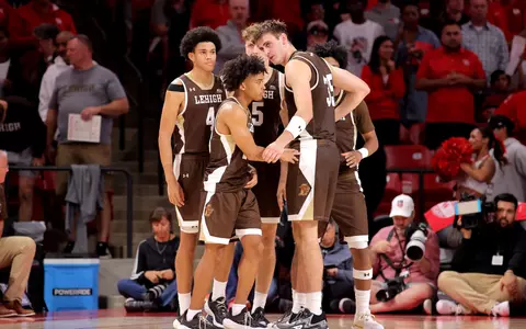 MBB Huddle at Houston