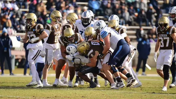 Nelson Burke tackle vs Nova 208