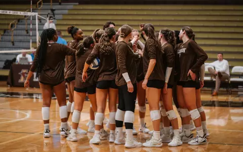 VB Team Huddle