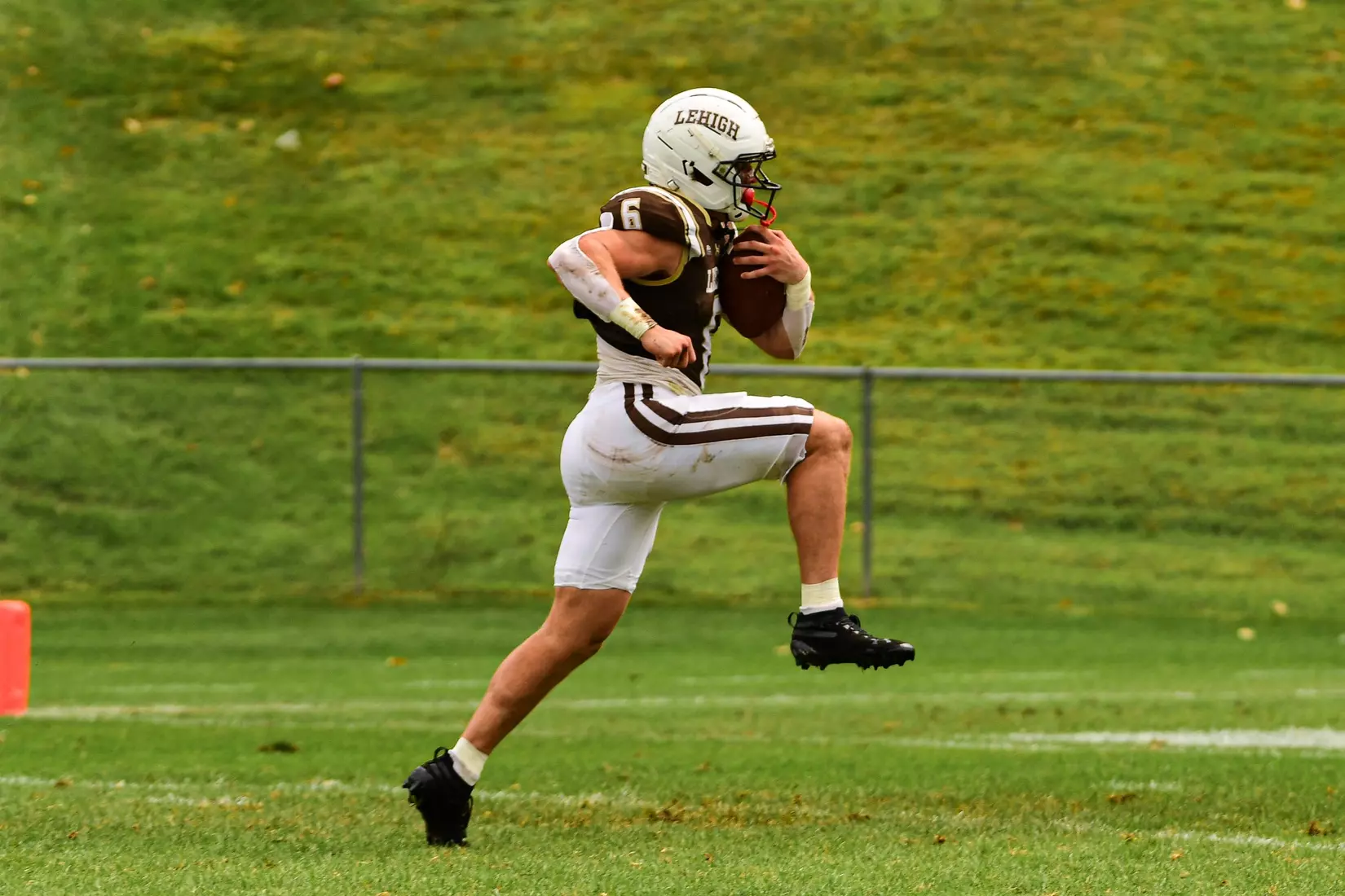Football vs. Sacred Heart (9/6/25)