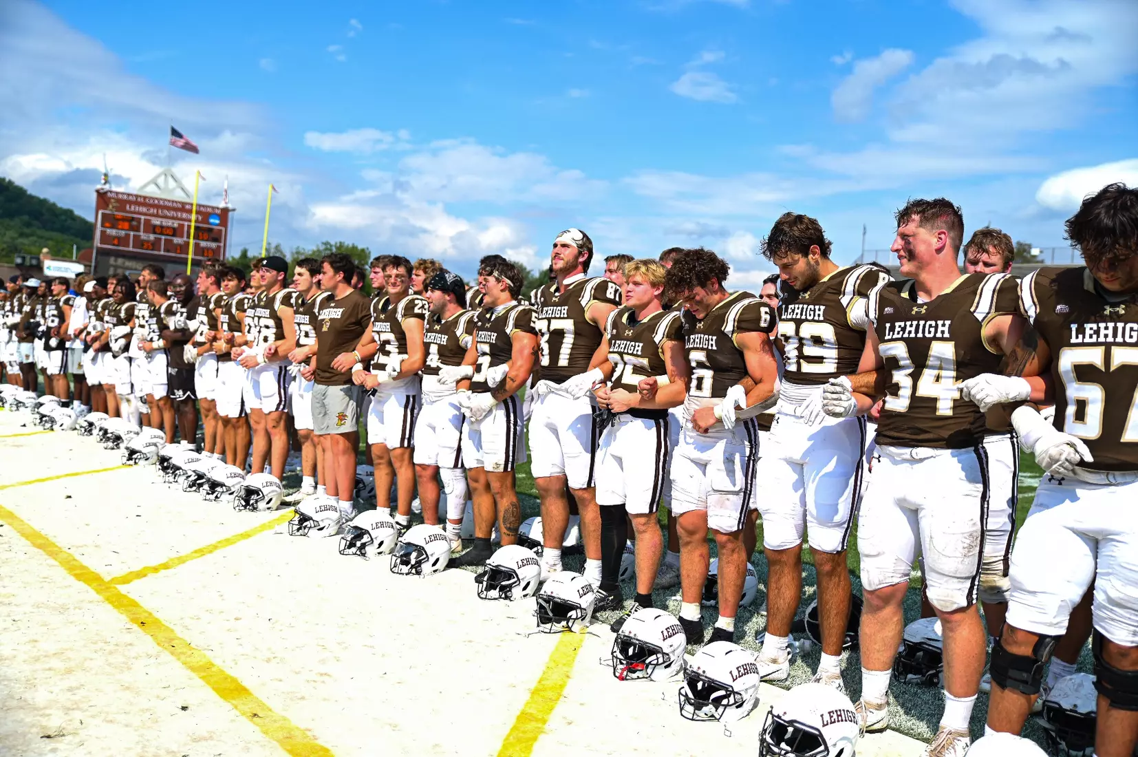 Football vs. Sacred Heart (9/6/25)