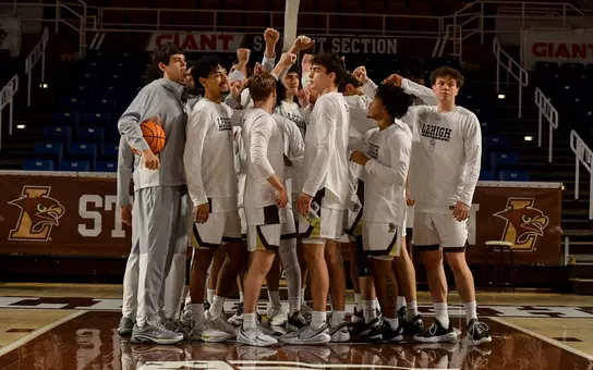 MBB Huddle vs Navy