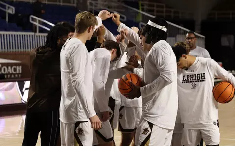 MBB Huddle vs Army
