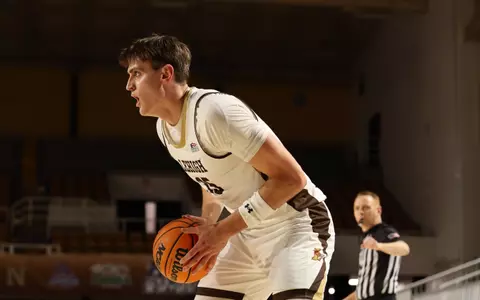 Hank Alvey vs Holy Cross