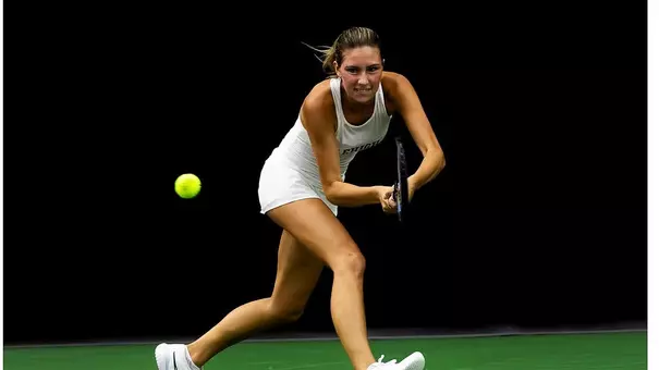 Margaux Devaul action shot