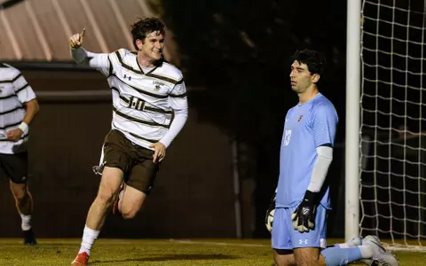 Thomas Robertson vs Colgate