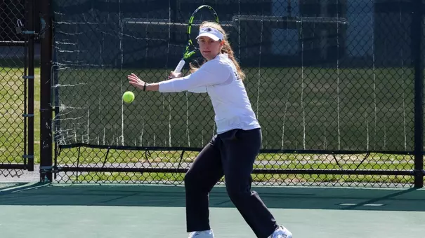 maggie forkner action shot vs colgate