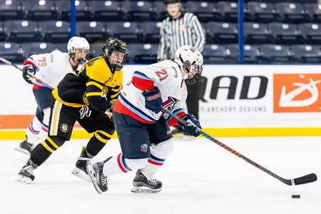 DI-womens-hockey-Rianna-Spanier