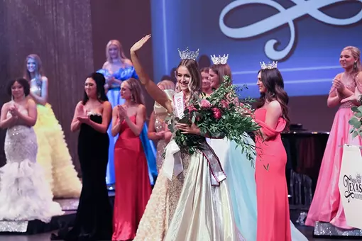 Lauren-Bond-Teen-Volunteer-Winner